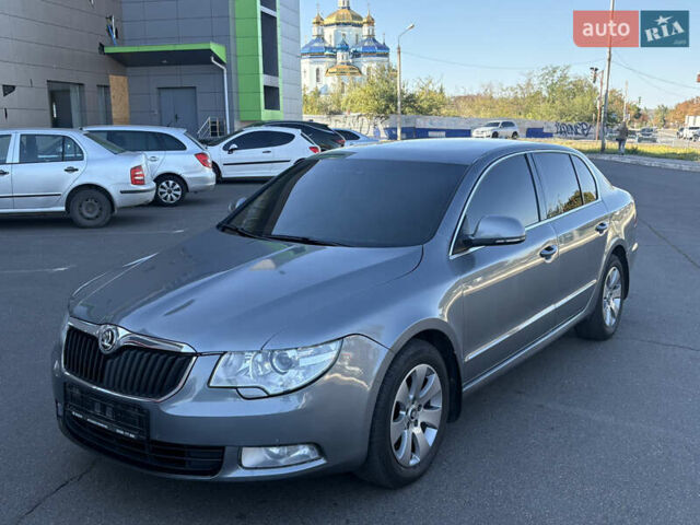 Сірий Шкода Суперб, об'ємом двигуна 1.8 л та пробігом 187 тис. км за 8450 $, фото 1 на Automoto.ua