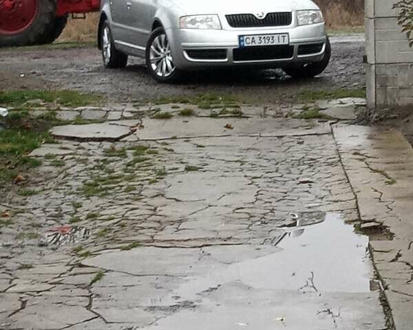 Серый Шкода Суперб, объемом двигателя 1.78 л и пробегом 193 тыс. км за 6200 $, фото 1 на Automoto.ua