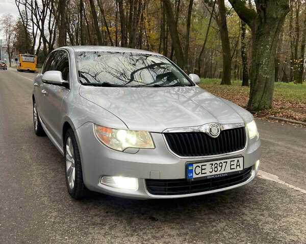 Серый Шкода Суперб, объемом двигателя 1.8 л и пробегом 247 тыс. км за 7400 $, фото 1 на Automoto.ua