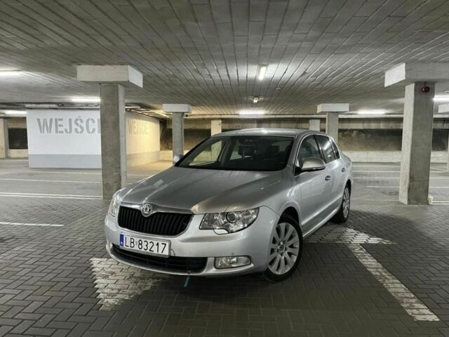 Сірий Шкода Суперб, об'ємом двигуна 0 л та пробігом 230 тис. км за 4000 $, фото 1 на Automoto.ua