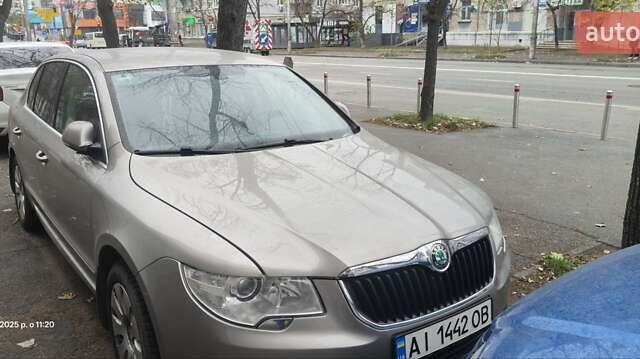 Сірий Шкода Суперб, об'ємом двигуна 1.97 л та пробігом 335 тис. км за 9500 $, фото 1 на Automoto.ua