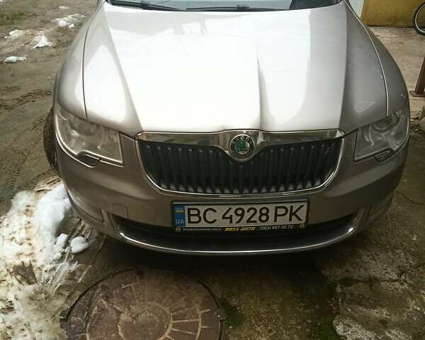 Сірий Шкода Суперб, об'ємом двигуна 1.8 л та пробігом 275 тис. км за 5500 $, фото 1 на Automoto.ua