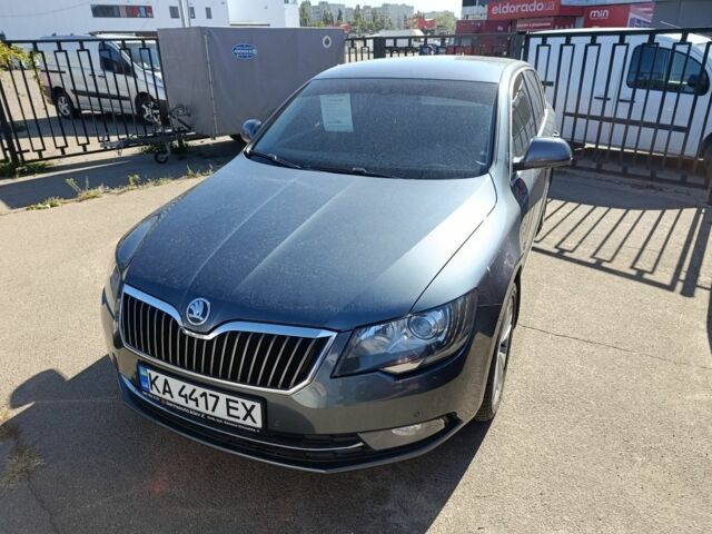 Сірий Шкода Суперб, об'ємом двигуна 2 л та пробігом 320 тис. км за 290 $, фото 1 на Automoto.ua