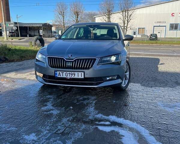 Серый Шкода Суперб, объемом двигателя 1.97 л и пробегом 247 тыс. км за 16100 $, фото 1 на Automoto.ua