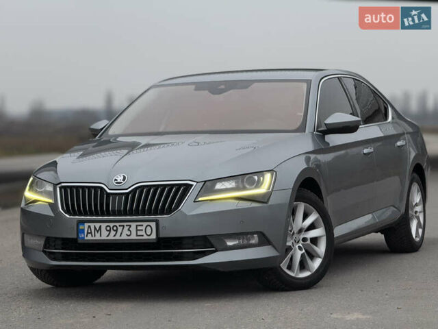 Серый Шкода Суперб, объемом двигателя 2 л и пробегом 252 тыс. км за 15800 $, фото 1 на Automoto.ua