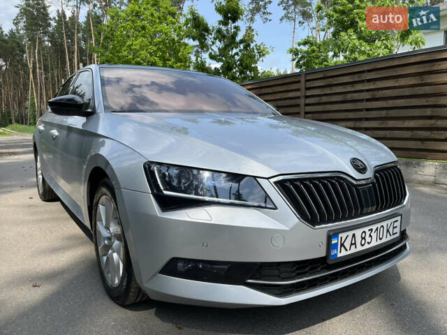 Сірий Шкода Суперб, об'ємом двигуна 1.97 л та пробігом 261 тис. км за 17500 $, фото 1 на Automoto.ua