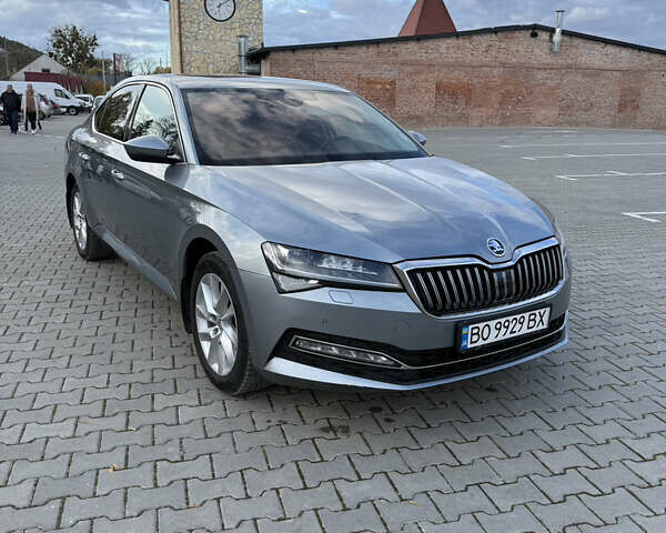 Серый Шкода Суперб, объемом двигателя 1.97 л и пробегом 180 тыс. км за 24700 $, фото 1 на Automoto.ua