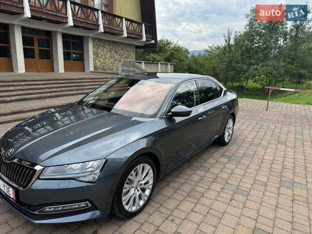 Серый Шкода Суперб, объемом двигателя 2 л и пробегом 212 тыс. км за 26200 $, фото 1 на Automoto.ua