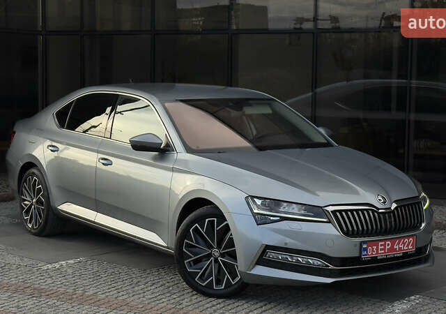 Серый Шкода Суперб, объемом двигателя 2 л и пробегом 208 тыс. км за 28900 $, фото 1 на Automoto.ua