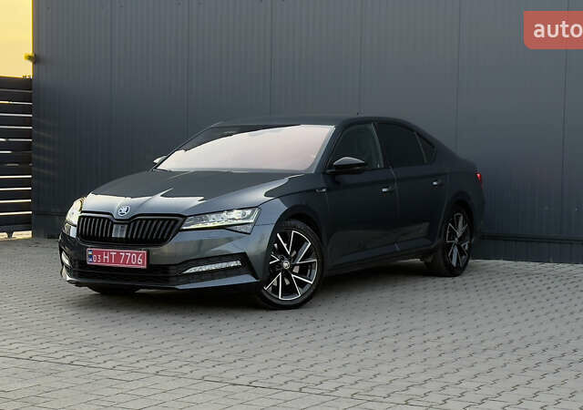 Серый Шкода Суперб, объемом двигателя 2 л и пробегом 198 тыс. км за 29500 $, фото 1 на Automoto.ua