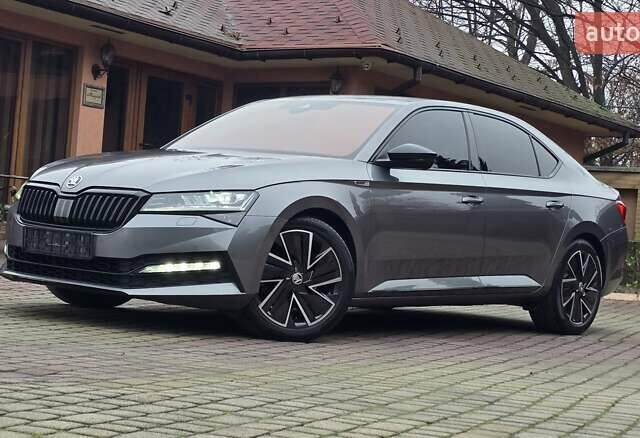 Сірий Шкода Суперб, об'ємом двигуна 1.97 л та пробігом 195 тис. км за 32800 $, фото 1 на Automoto.ua