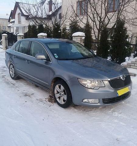 Сірий Шкода Суперб, об'ємом двигуна 0 л та пробігом 204 тис. км за 11600 $, фото 1 на Automoto.ua