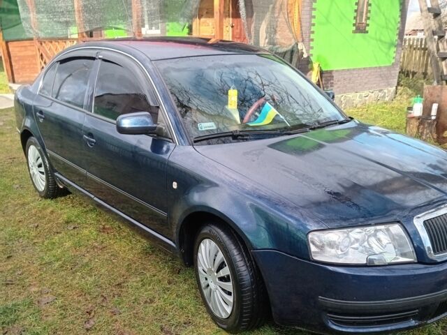 Синій Шкода Суперб, об'ємом двигуна 4 л та пробігом 280 тис. км за 2100 $, фото 1 на Automoto.ua