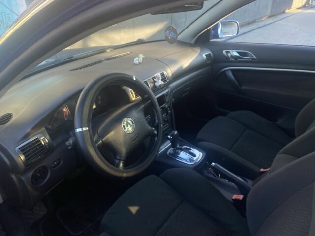 Синій Шкода Суперб, об'ємом двигуна 2.5 л та пробігом 370 тис. км за 2200 $, фото 1 на Automoto.ua