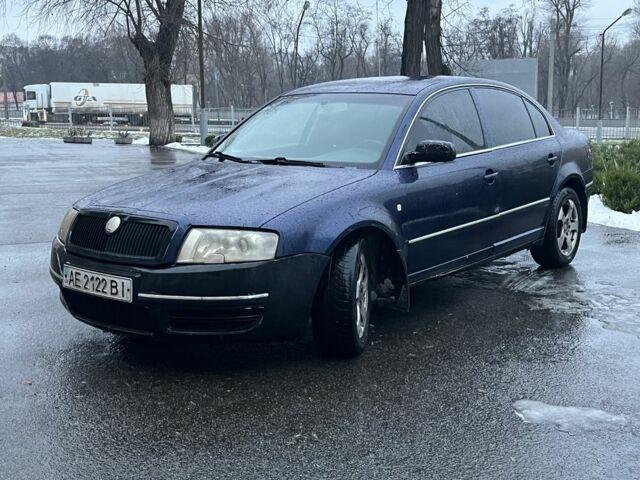 Синий Шкода Суперб, объемом двигателя 2.5 л и пробегом 290 тыс. км за 2800 $, фото 1 на Automoto.ua