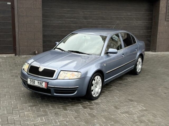 Синий Шкода Суперб, объемом двигателя 2.5 л и пробегом 299 тыс. км за 2999 $, фото 1 на Automoto.ua