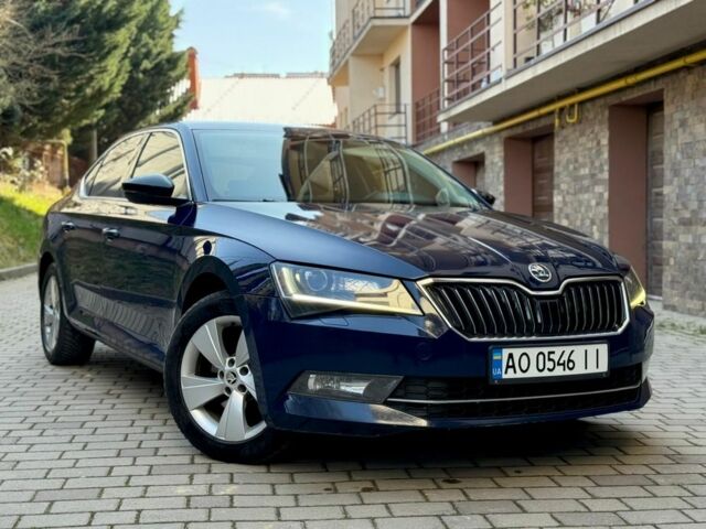 Синий Шкода Суперб, объемом двигателя 2 л и пробегом 285 тыс. км за 13900 $, фото 1 на Automoto.ua