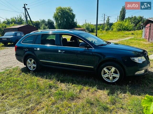 Синій Шкода Суперб, об'ємом двигуна 2 л та пробігом 318 тис. км за 9800 $, фото 1 на Automoto.ua