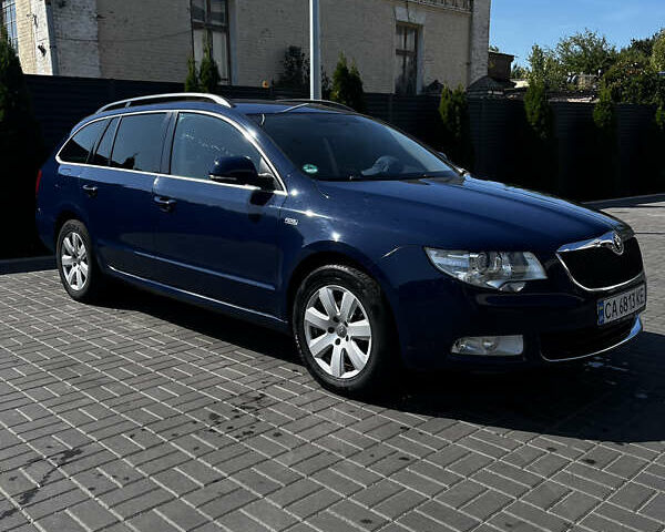 Синій Шкода Суперб, об'ємом двигуна 1.6 л та пробігом 245 тис. км за 8500 $, фото 1 на Automoto.ua