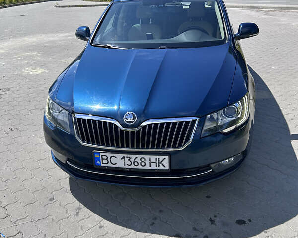Синий Шкода Суперб, объемом двигателя 1.6 л и пробегом 308 тыс. км за 10400 $, фото 1 на Automoto.ua