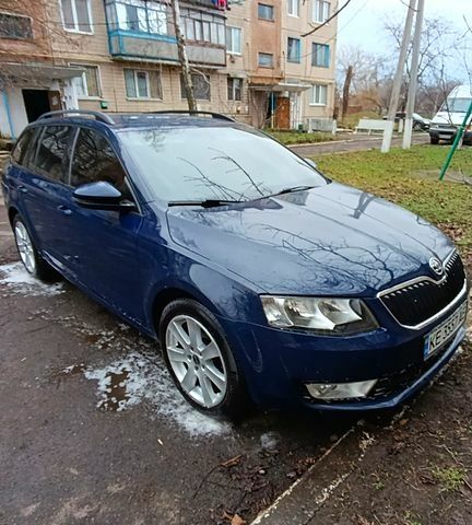Синій Шкода Суперб, об'ємом двигуна 2 л та пробігом 210 тис. км за 12500 $, фото 1 на Automoto.ua