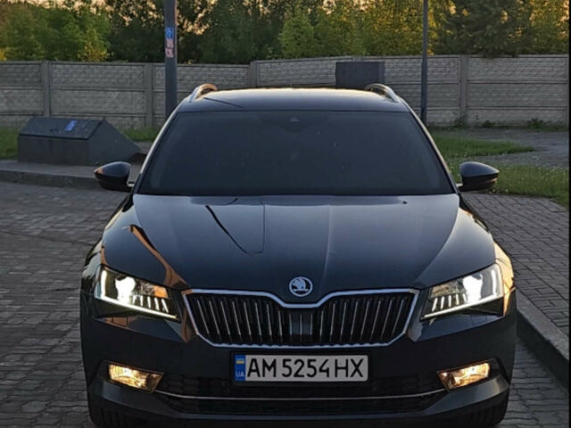 Синий Шкода Суперб, объемом двигателя 1.97 л и пробегом 280 тыс. км за 20500 $, фото 1 на Automoto.ua