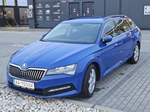 Синий Шкода Суперб, объемом двигателя 2 л и пробегом 194 тыс. км за 20551 $, фото 1 на Automoto.ua