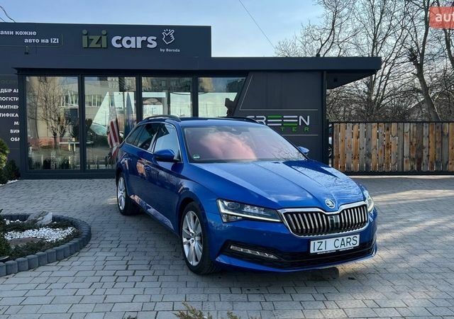 Синий Шкода Суперб, объемом двигателя 2 л и пробегом 235 тыс. км за 22500 $, фото 1 на Automoto.ua