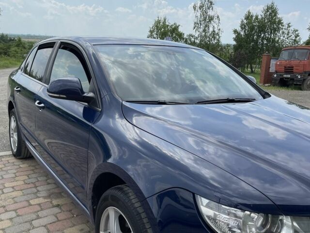 Синий Шкода Суперб, объемом двигателя 2 л и пробегом 333 тыс. км за 7000 $, фото 1 на Automoto.ua
