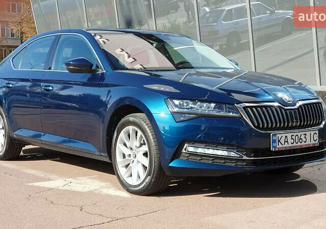 Синий Шкода Суперб, объемом двигателя 2 л и пробегом 78 тыс. км за 30900 $, фото 1 на Automoto.ua