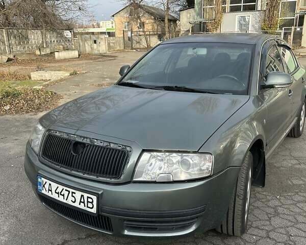 Зеленый Шкода Суперб, объемом двигателя 1.78 л и пробегом 230 тыс. км за 4000 $, фото 1 на Automoto.ua