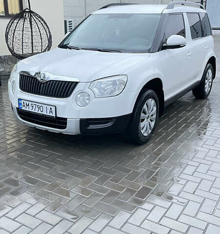 Білий Шкода Єті, об'ємом двигуна 1.2 л та пробігом 221 тис. км за 8200 $, фото 1 на Automoto.ua