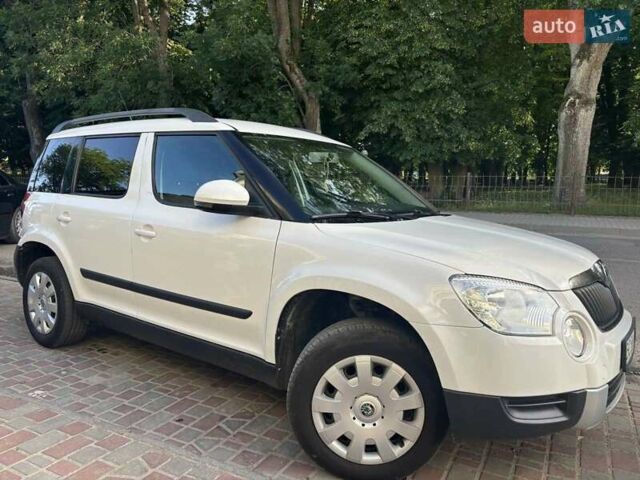 Білий Шкода Єті, об'ємом двигуна 2 л та пробігом 269 тис. км за 8500 $, фото 1 на Automoto.ua
