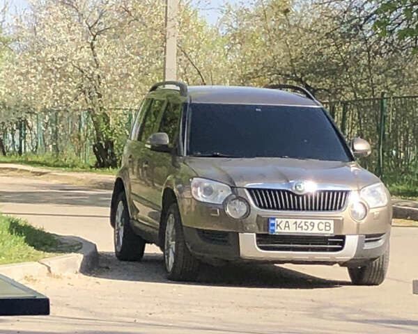 Коричневий Шкода Єті, об'ємом двигуна 1.8 л та пробігом 215 тис. км за 10000 $, фото 1 на Automoto.ua