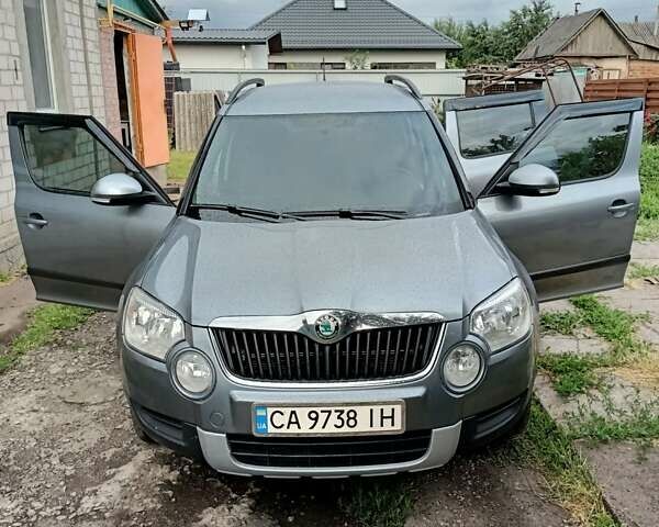Сірий Шкода Єті, об'ємом двигуна 1.8 л та пробігом 250 тис. км за 7500 $, фото 1 на Automoto.ua