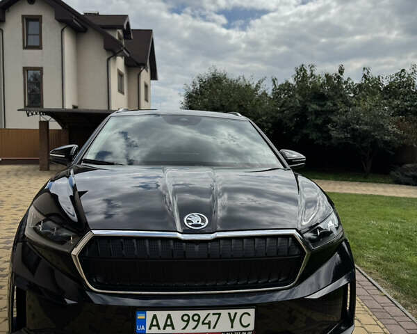 Черный Шкода Enyaq iV, объемом двигателя 0 л и пробегом 122 тыс. км за 24500 $, фото 1 на Automoto.ua