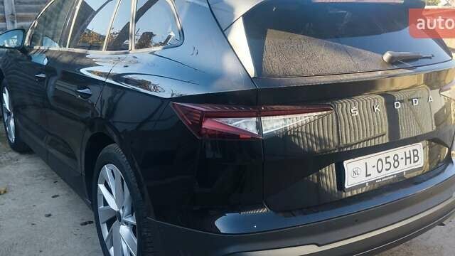 Черный Шкода Enyaq iV, объемом двигателя 0 л и пробегом 198 тыс. км за 19999 $, фото 1 на Automoto.ua