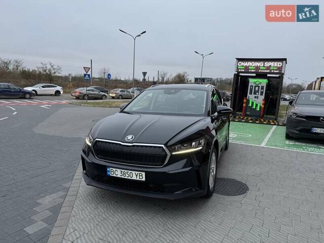 Шкода Enyaq iV, объемом двигателя 0 л и пробегом 52 тыс. км за 27500 $, фото 1 на Automoto.ua
