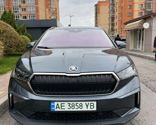 Сірий Шкода Enyaq iV, об'ємом двигуна 0 л та пробігом 62 тис. км за 27500 $, фото 1 на Automoto.ua