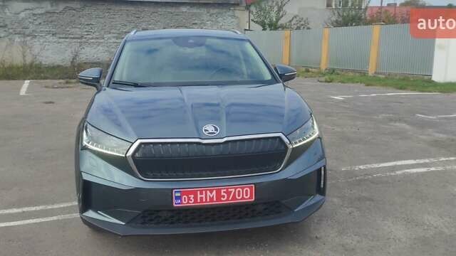 Серый Шкода Enyaq iV, объемом двигателя 0 л и пробегом 256 тыс. км за 20900 $, фото 1 на Automoto.ua