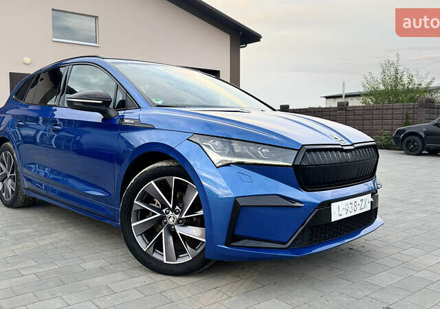 Синий Шкода Enyaq iV, объемом двигателя 0 л и пробегом 195 тыс. км за 21900 $, фото 1 на Automoto.ua