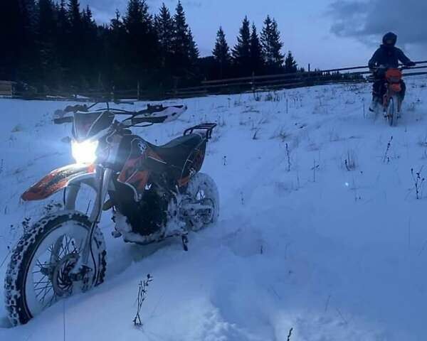 СкайБайк CRX, объемом двигателя 0.2 л и пробегом 4 тыс. км за 810 $, фото 1 на Automoto.ua