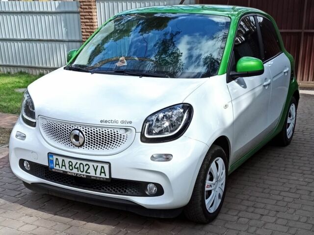 Білий Смарт Forfour, об'ємом двигуна 0 л та пробігом 63 тис. км за 8700 $, фото 1 на Automoto.ua