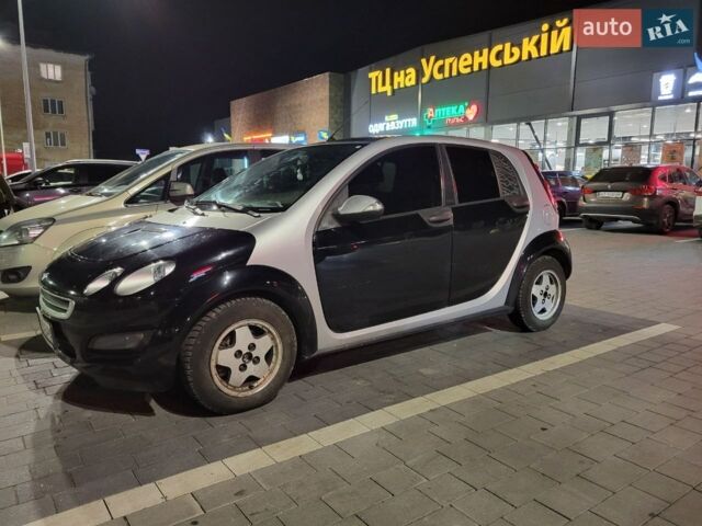 Чорний Смарт Forfour, об'ємом двигуна 1.5 л та пробігом 292 тис. км за 2798 $, фото 1 на Automoto.ua