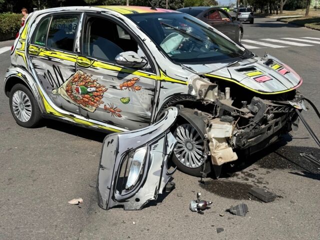 Серый Смарт Форфор, объемом двигателя 1.1 л и пробегом 250 тыс. км за 1300 $, фото 1 на Automoto.ua