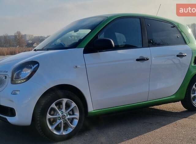 Зелений Смарт Forfour, об'ємом двигуна 0 л та пробігом 32 тис. км за 9800 $, фото 1 на Automoto.ua