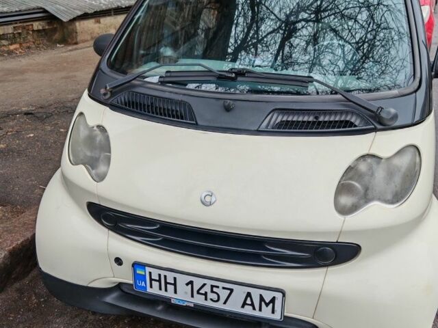 Белый Смарт Форту, объемом двигателя 0.7 л и пробегом 943 тыс. км за 2700 $, фото 1 на Automoto.ua