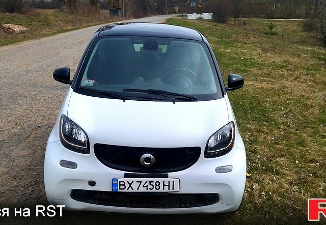 Білий Смарт Fortwo, об'ємом двигуна 0.9 л та пробігом 120 тис. км за 8100 $, фото 1 на Automoto.ua