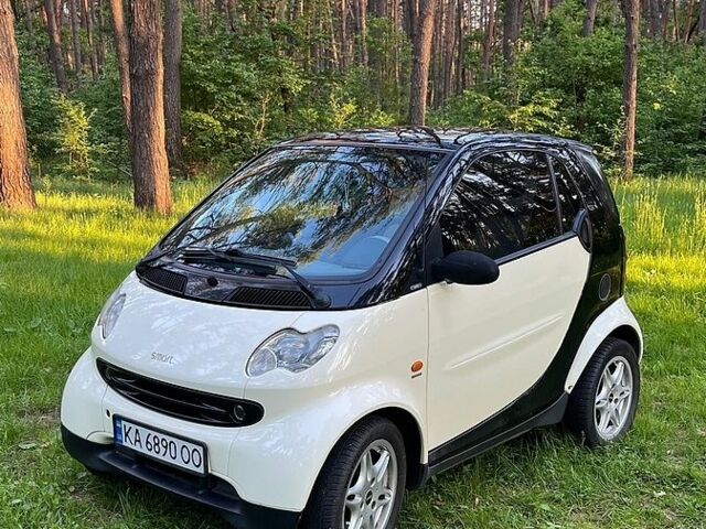 Білий Смарт Fortwo, об'ємом двигуна 0.6 л та пробігом 174 тис. км за 3500 $, фото 1 на Automoto.ua