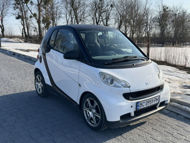 Белый Смарт Форту, объемом двигателя 1 л и пробегом 154 тыс. км за 4999 $, фото 1 на Automoto.ua